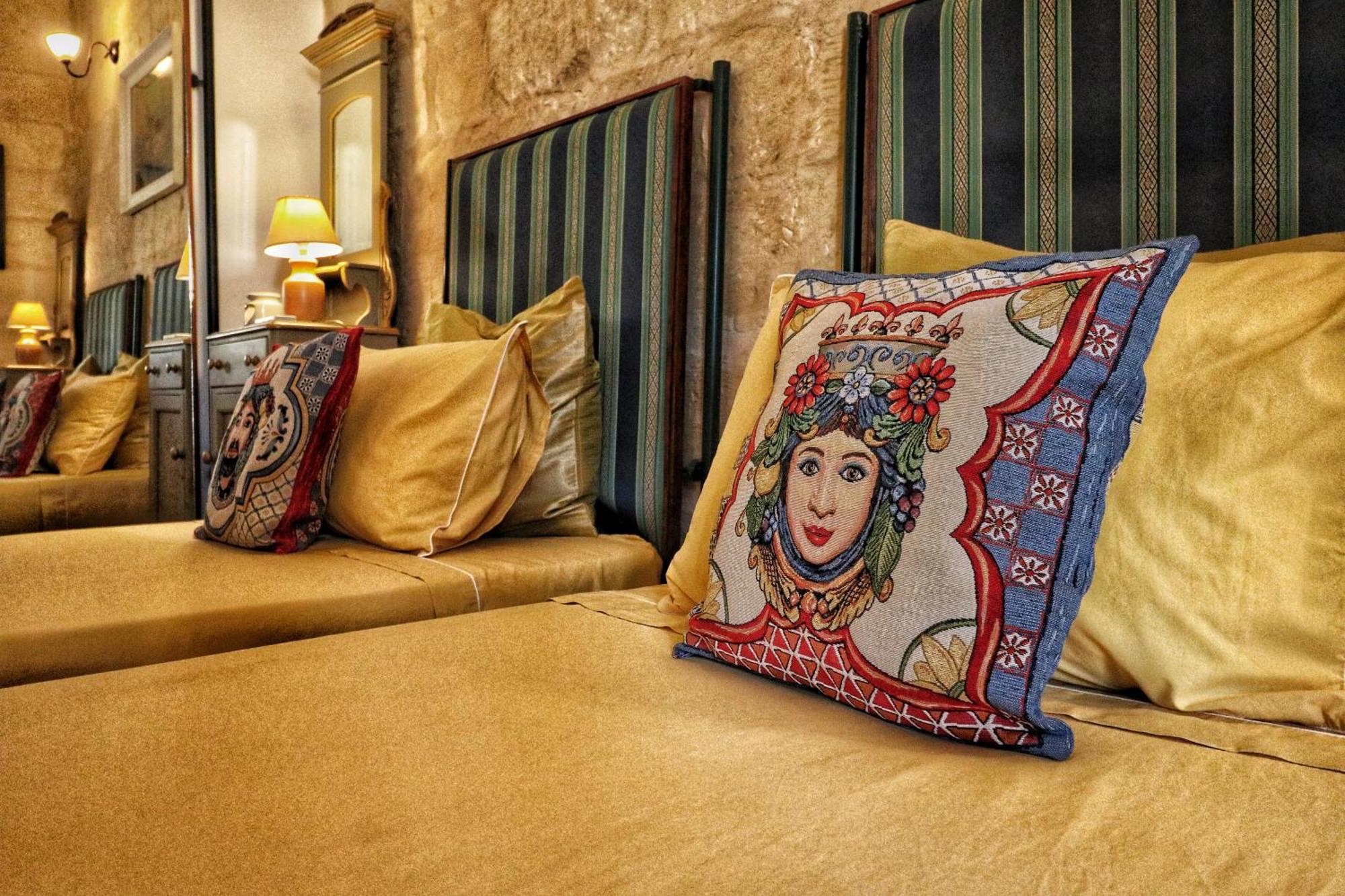 The Knight - Heritage & Art Home At Birgu Square エクステリア 写真