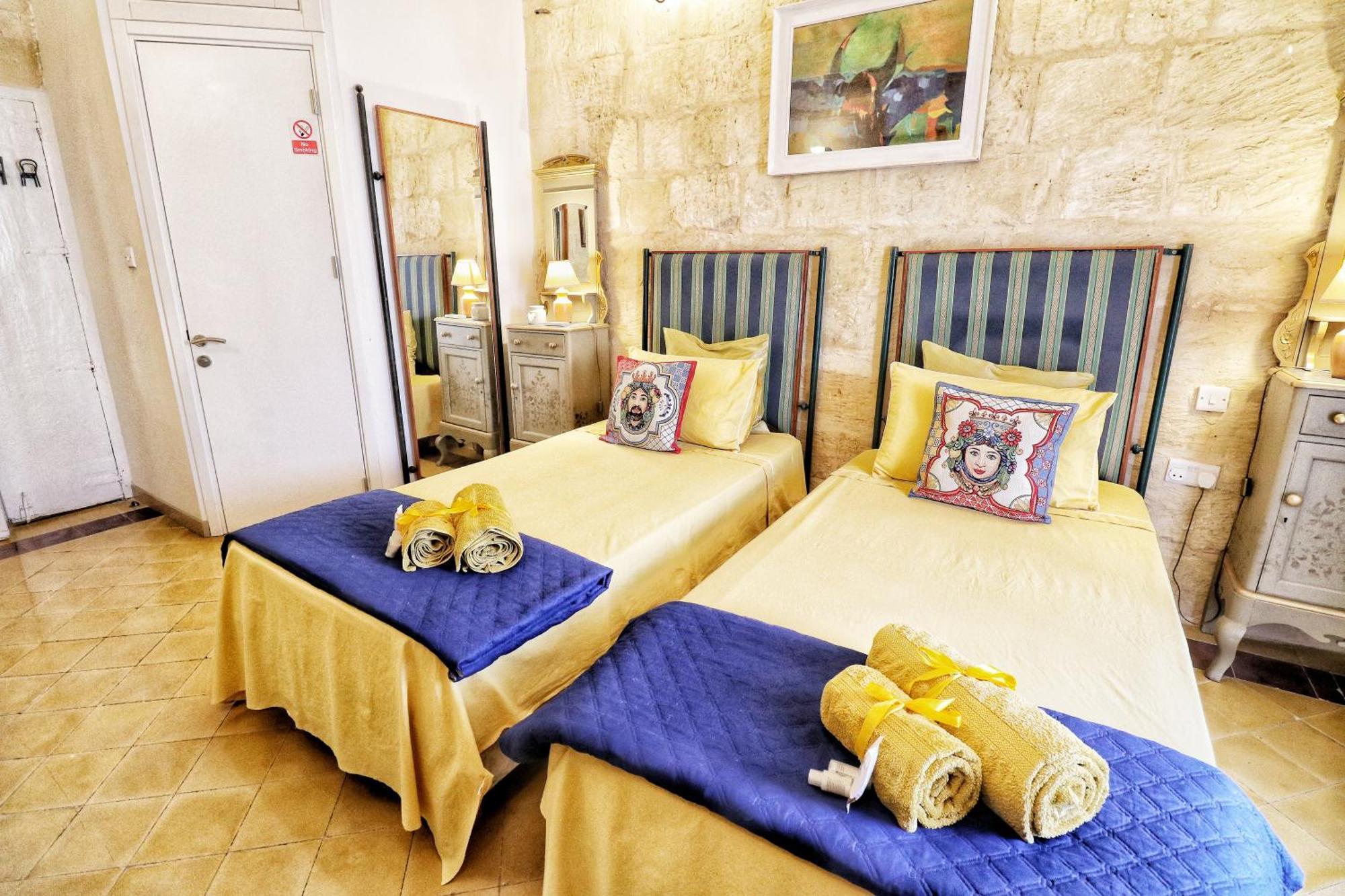 The Knight - Heritage & Art Home At Birgu Square エクステリア 写真